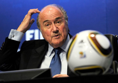 Chủ tịch Blatter đang chịu rất nhiều sức ép sau khi một số quan chức FIFA bị bắt vì tham nhũng.